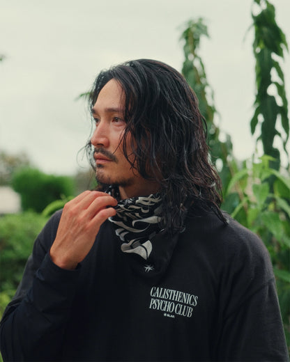 TYPOGRAPHIC MAZE BANDANA