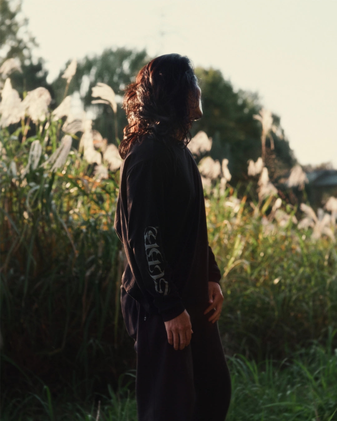 SLEEVE TYPOGRAPHY LONG T-SHIRT